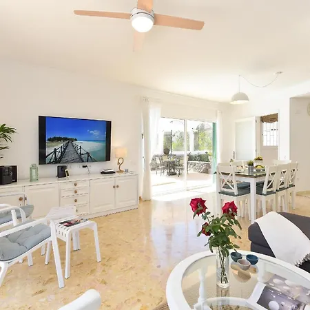 Villa Beachfront Del Ingles Exclusive Breathtaking Views Over The Sea And Dunes Private Heated Pool Terrace Bbq 200 M To, Las Palmas de Gran Canaria