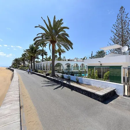 Beachfront Del Ingles Exclusive Breathtaking Views Over The Sea And Dunes Private Heated Pool Terrace Bbq 200 M To, Villa Las Palmas de Gran Canaria